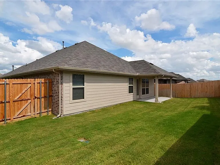 512 Fossil Creek Dr — Photo 8