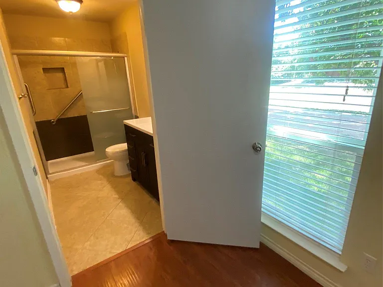 10616 Mellow Mdws #11B — Photo 23