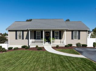 128 Lofton Dr, Weyers Cave, VA 24486