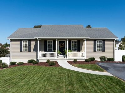128 Lofton Dr, Weyers Cave, VA, 24486