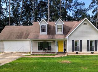 968 Pine Ridge Dr, Stone Mountain, GA 30087