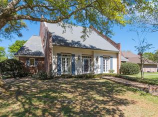 219 Lakeside Dr, Lafayette, LA 70508