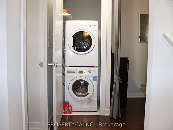 5th image of 199 Richmond St W #318