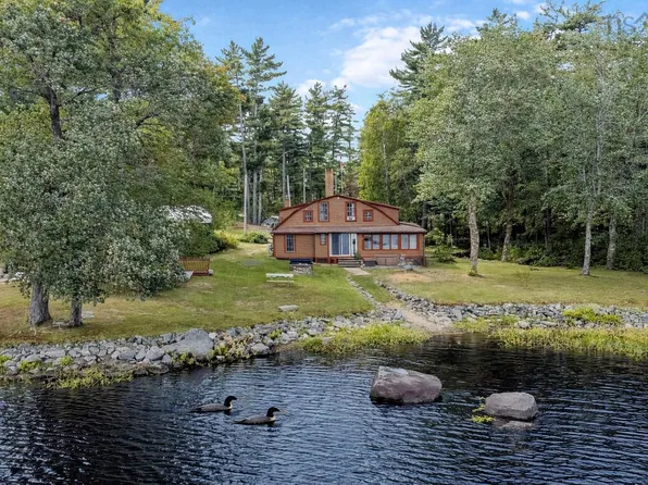 7602 Highway 8, South Brookfield, NS B0T 1X0