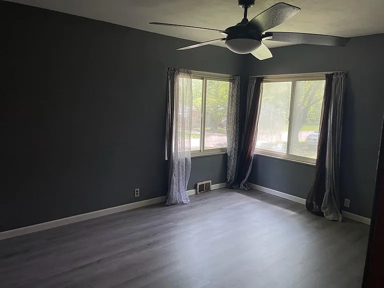 7008 Northern Dr — Photo 4
