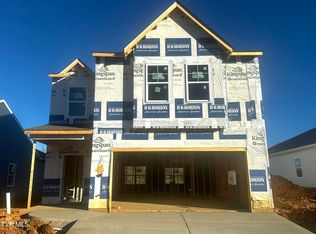 683 Saint Andrews Dr, Kingsport, TN 37664