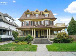 561 E 17th St, Brooklyn, NY 11226