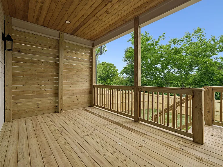 905 Potter Ln — Photo 40