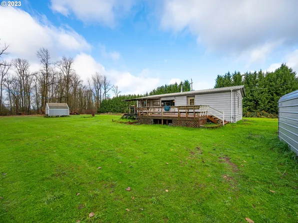 30628 Hayes Ln, Junction City, OR 97448