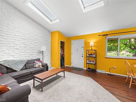 3rd image of 21834 River Oaks Dr #E2
