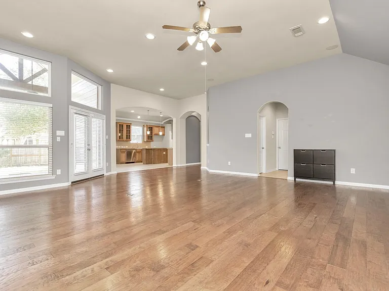 6630 Larocke Trl — Photo 9
