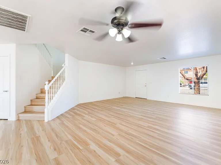 8240 Calico Wind St — Photo 3