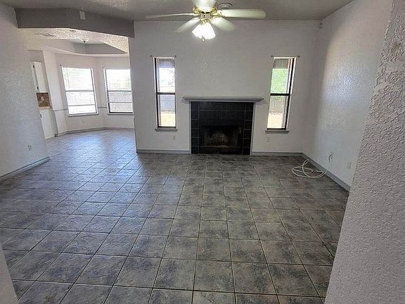 3rd image of 4708 Fawn Dr
