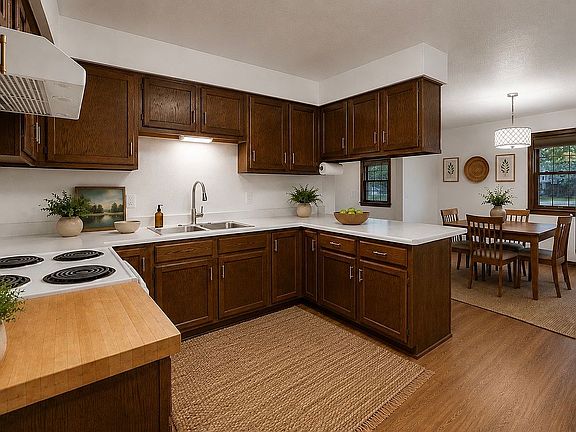 2nd image of 351 1st Ave NE
