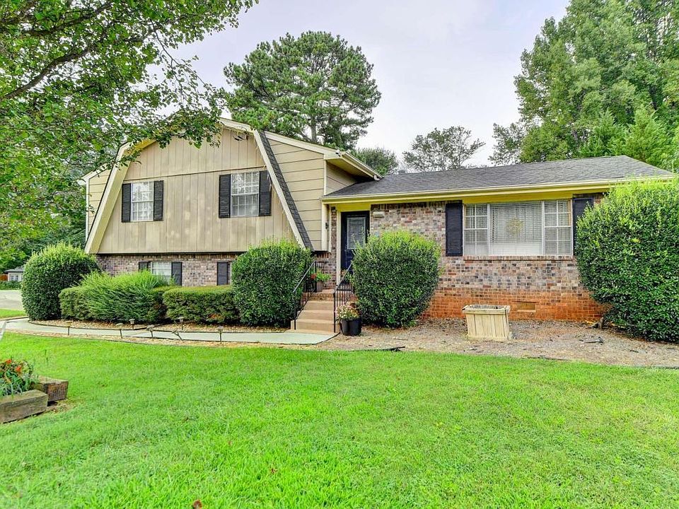 1st image of 3173 Claiborne Dr