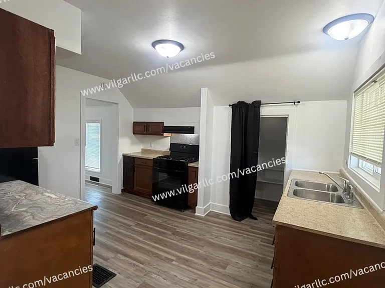 1201 Manhattan St — Photo 11