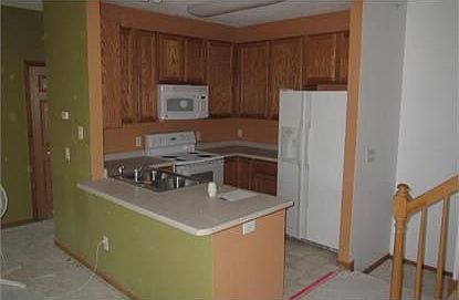 3rd image of 5035 Garland Ln N APT G