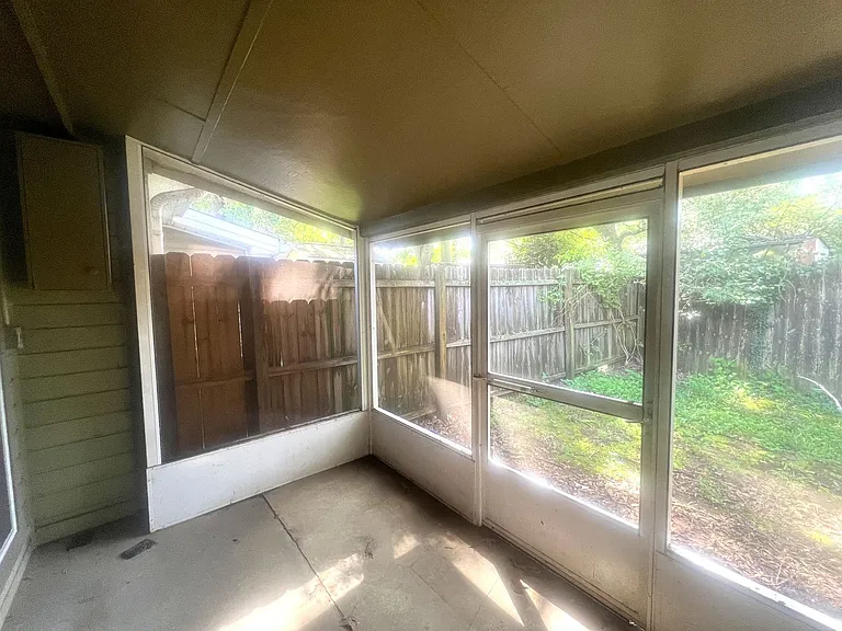 113 Saddlehorn Dr — Photo 21