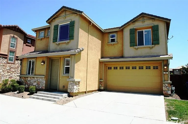 290 Caravaggio Cir — Photo 1