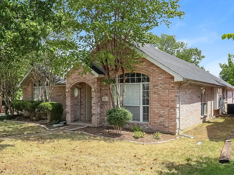 863 Sonora Ln — Photo 3