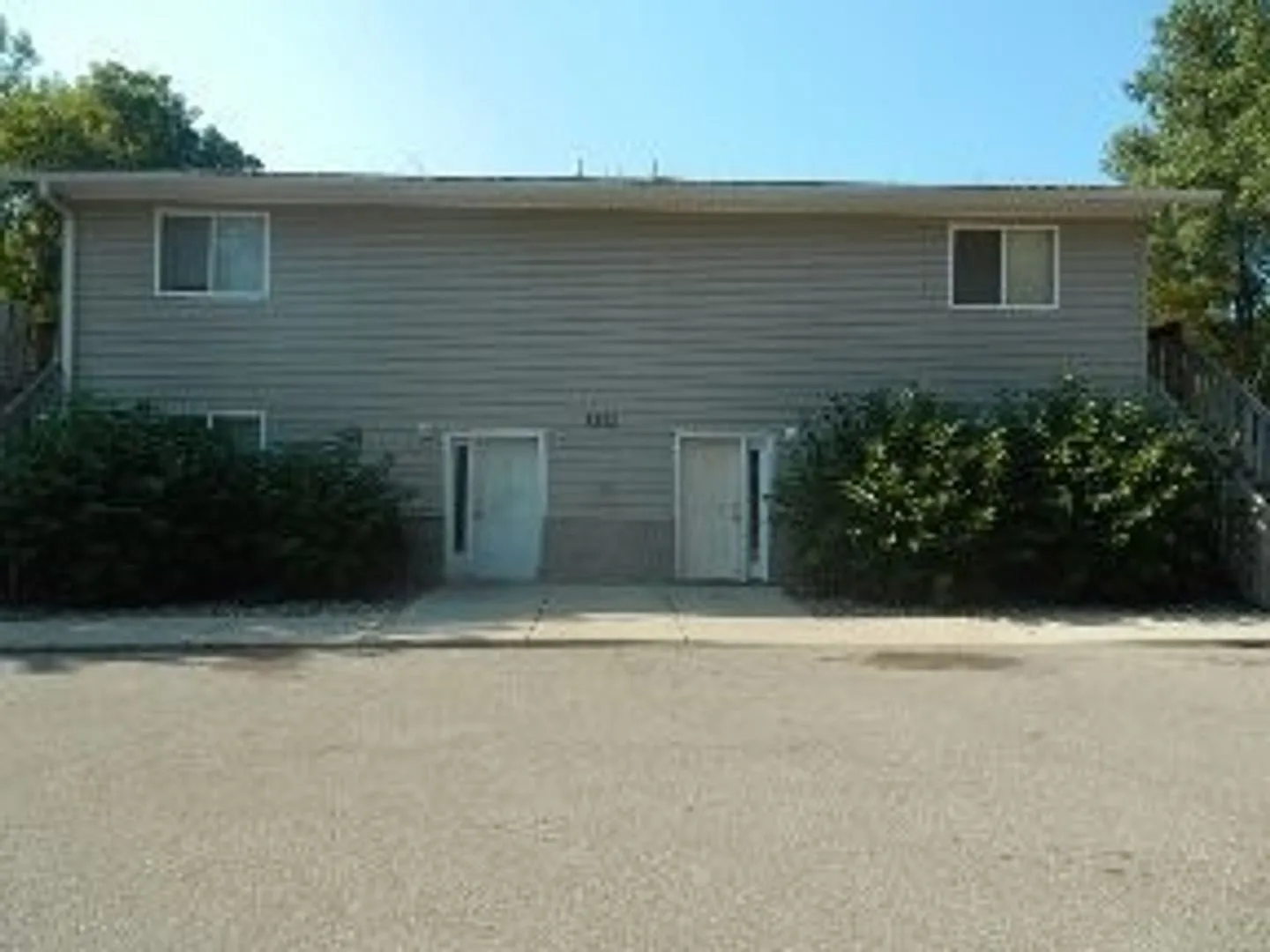 2 Bedroom 1 Bathroom upstairs apartment — Photo 2