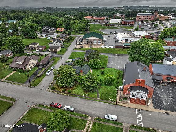 2nd image of 126 Crawford Ave