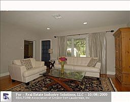 1st image of 258 Capri Ave