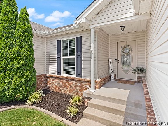 3rd image of 1604 Regans Way
