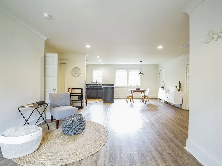 233B Chapel Ave — Photo 11