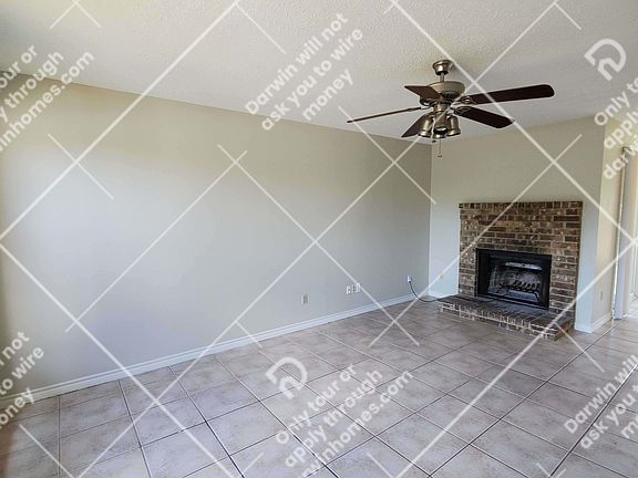 4th image of 2638 Gwendolyn Ln APT B
