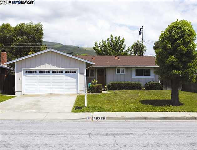 1st image of 48258 Cottonwood St