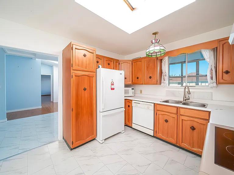 3820 Earlmond Ave — Photo 10