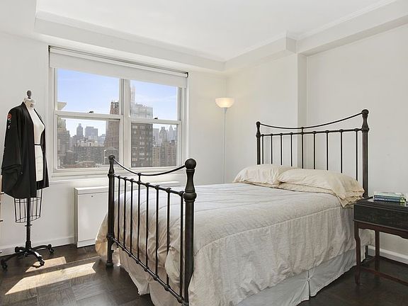 3rd image of 363 E 76th St APT 19A