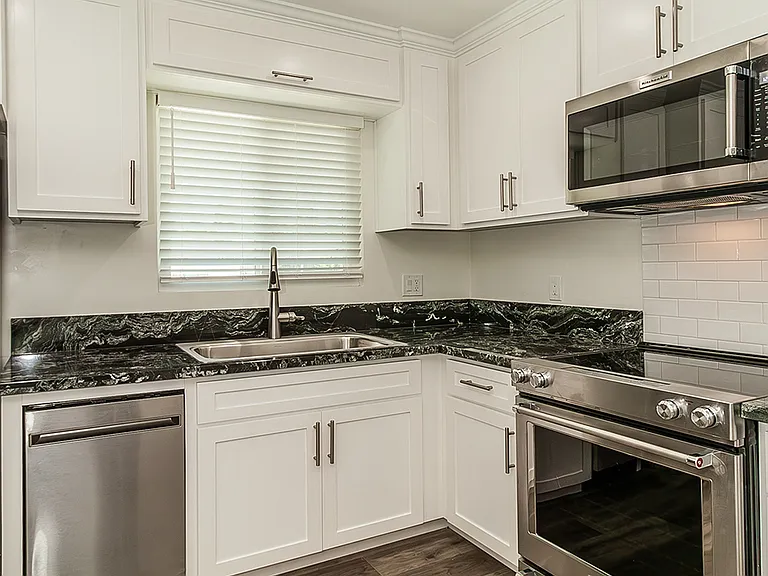 1025 Ventura St #1025 — Photo 4