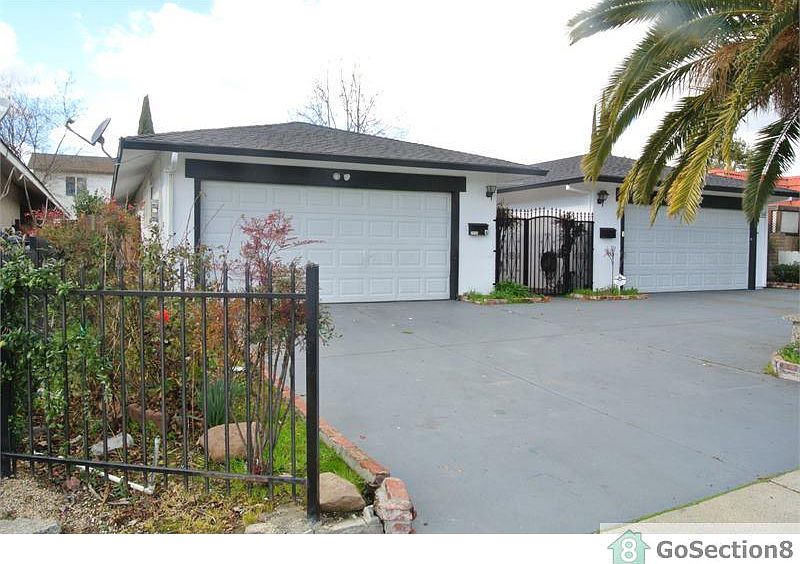 1st image of 2116 Manzanita Way