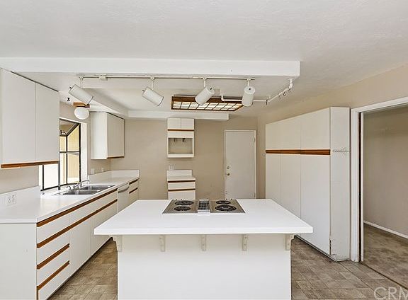 5th image of 100 N Ashford Pl