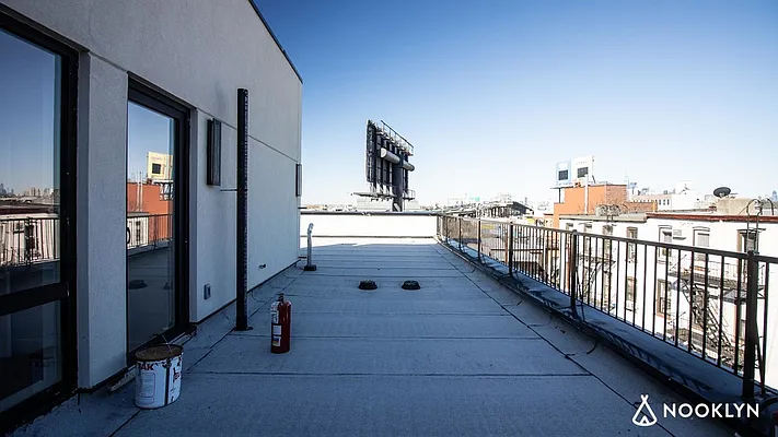 Rented by Nooklyn NYC LLC | media 43
