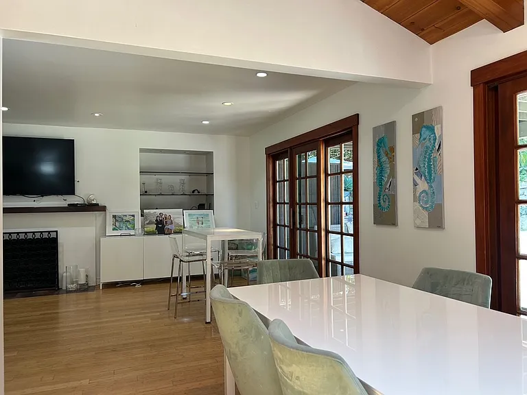 940 Flora Vista Dr — Photo 17