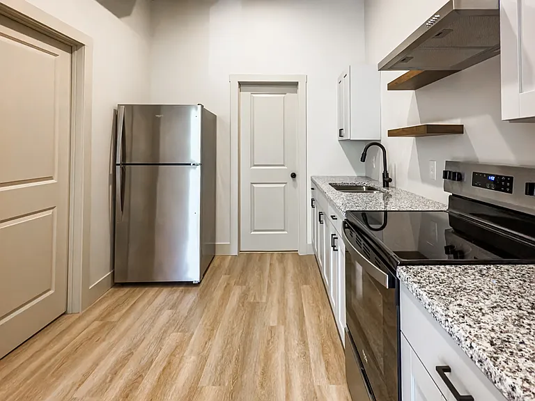 6407 Vine St #1 — Photo 6