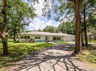 2111 S Village Ave, Tampa, FL 33612
