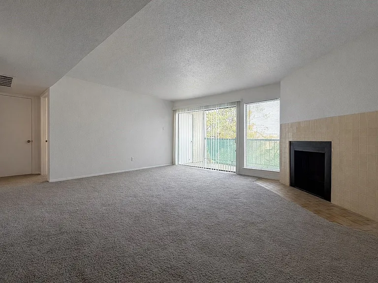 2822 S Bartell Dr #38 — Photo 3