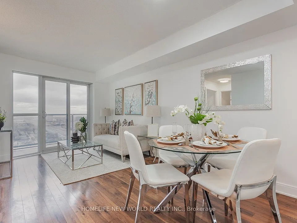 125 Village Green Sq #3211