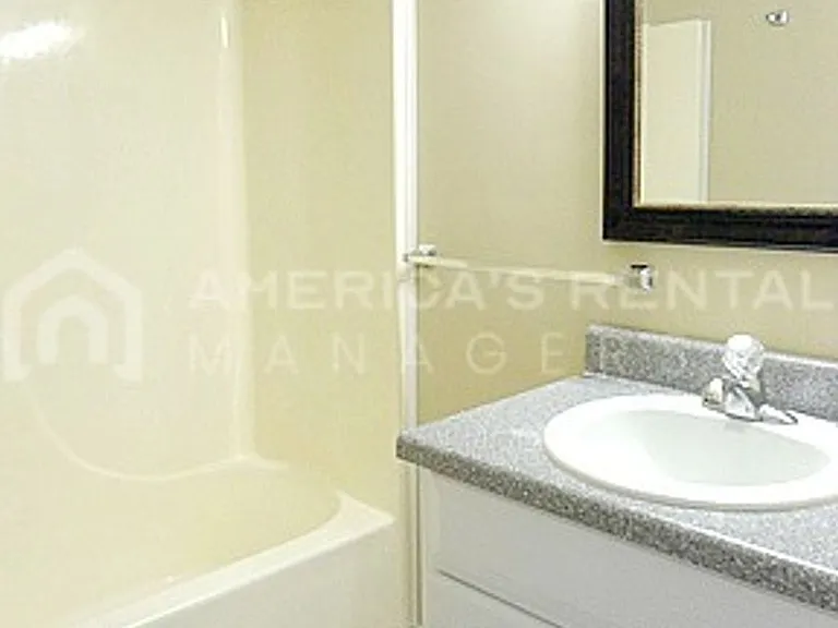 378 Jamestown Manor Dr — Photo 12
