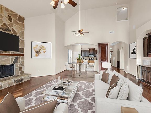 5th image of 3347 Torrey Pines Dr