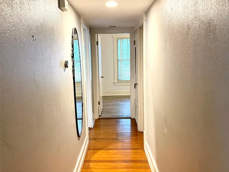 423 S Main St — Photo 7