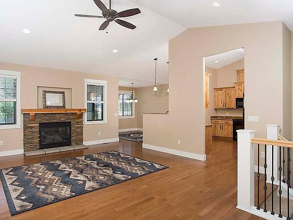 4th image of 5307 Travertine Blvd