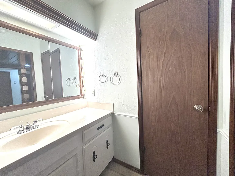 6605 Parkwood Ln — Photo 20