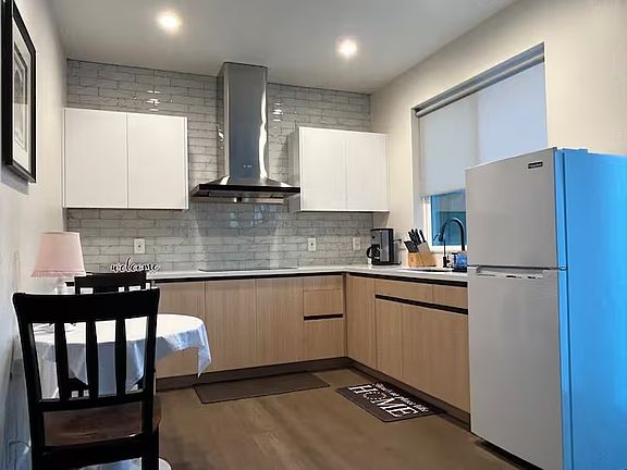 4th image of 13745B Fortuna Ct