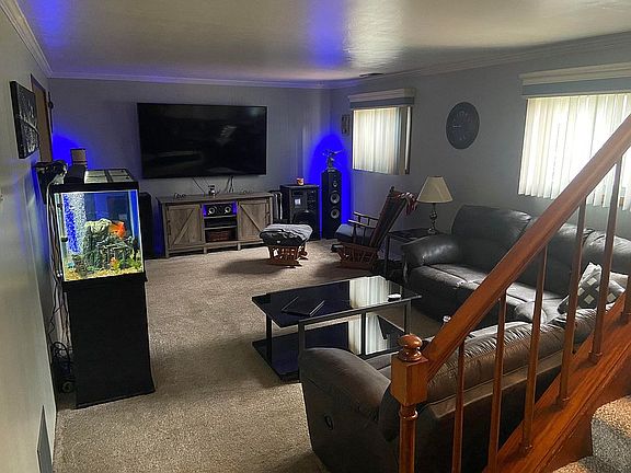 3rd image of 986 Ramsey Dr