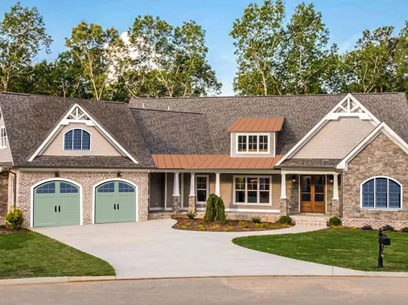34 Jaspers Ln, Stuarts Draft, VA 24477